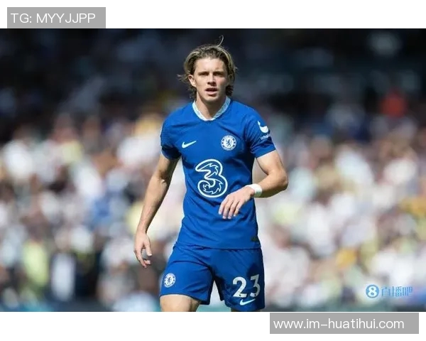 英格兰太太团成员归来加拉格尔模特女友分享生活点滴感慨万千