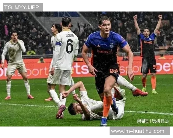 福登称赞塞梅尼奥身体对抗能力强大左右脚均衡是门前威胁的关键